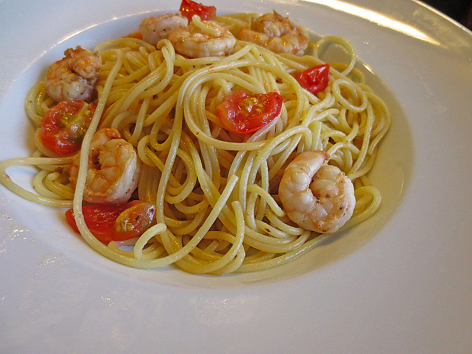 Spaghetti mit Garnelen in Zitronen - Olivenöl von Viniferia| Chefkoch