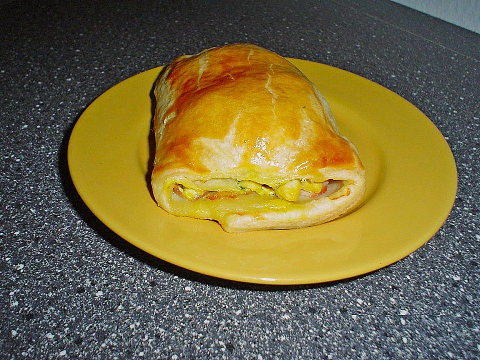Schlemmer - Blätterteigtasche mit Spargel, Schinken und Blattspinat von ...