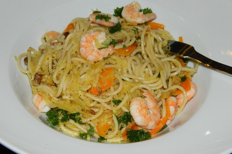 Sauerkrautspaghetti mit Scampi