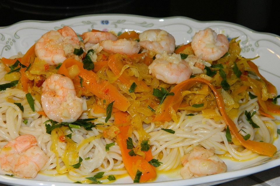 Sauerkrautspaghetti mit Scampi