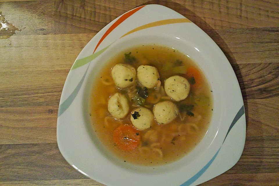 Grießklößchensuppe von Oma Mette