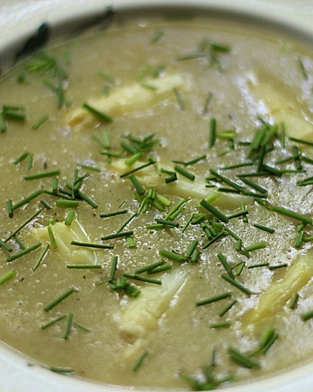 Spargelcremesuppe mit Kartoffeln