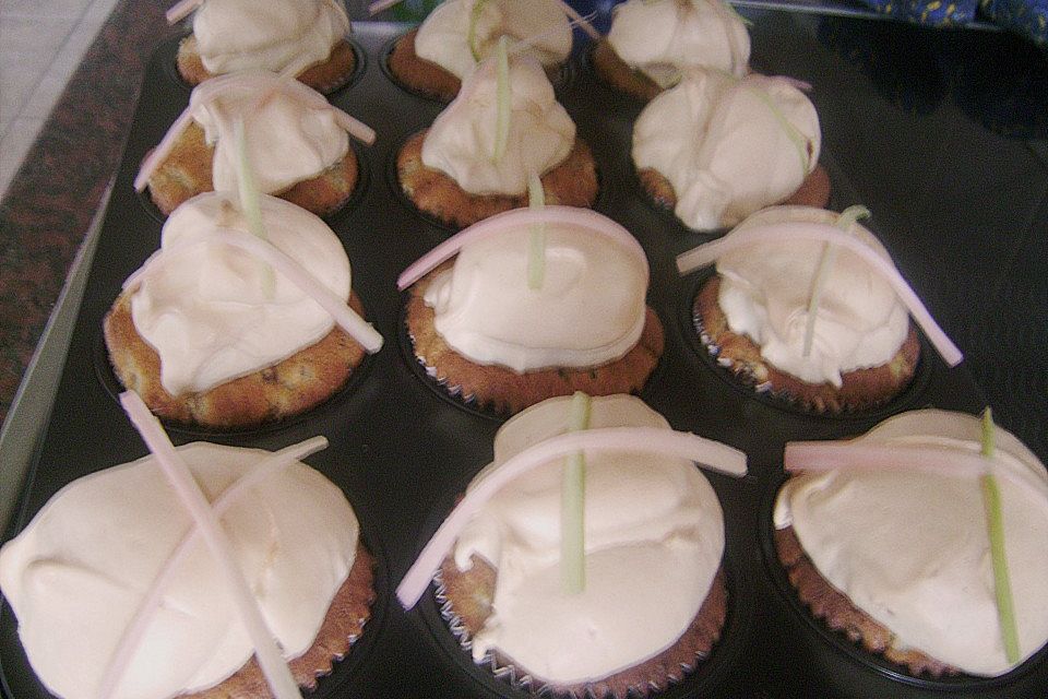 Rhabarbermuffins mit Baiserhaube