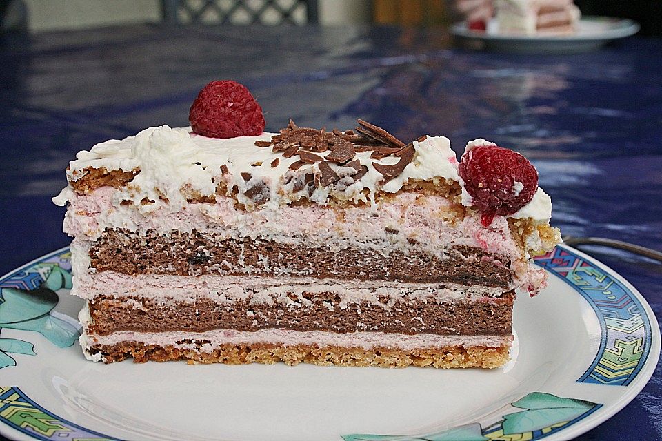 Festliche Himbeertorte