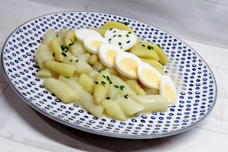 Spargel-Eierragout