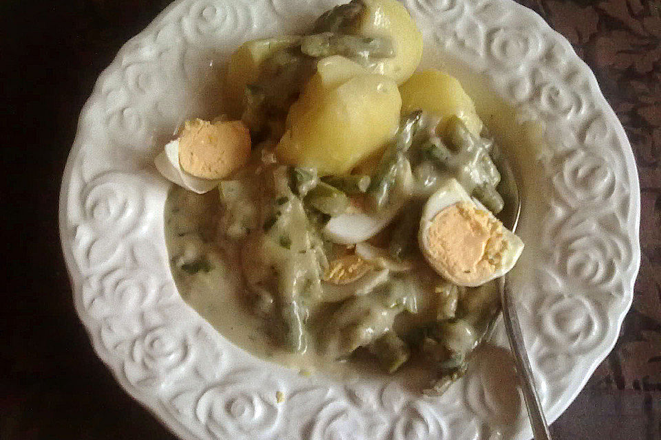 Spargel-Eierragout