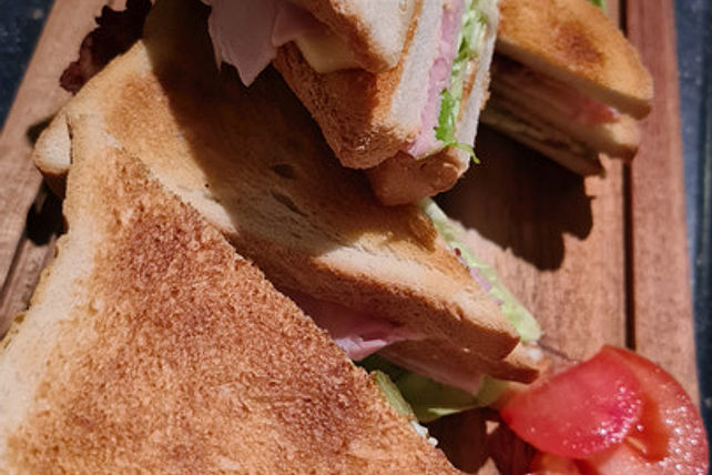 Amerikan Sandwich mit Pesto und Putenbrust - Sandwich´the´Maddi von ...