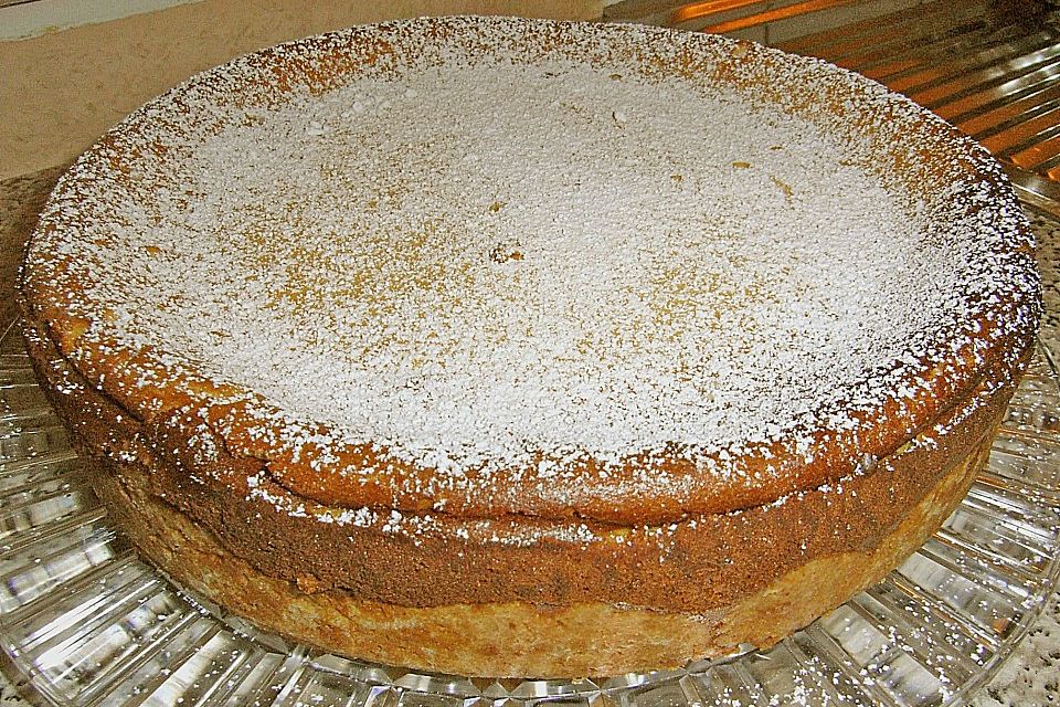 Schweizer Käsekuchen mit Walnüssen