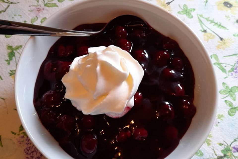 Fix - Kirschgrütze mit Eiskaffee - Sahne