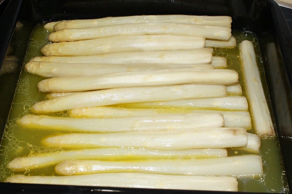 Spargel auf dem Backblech