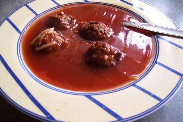 Tomatensuppe mit Fleischbällchen von oma_vonne| Chefkoch