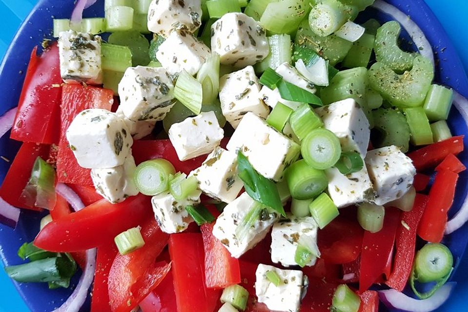 Paprika - Schafskäse - Salat