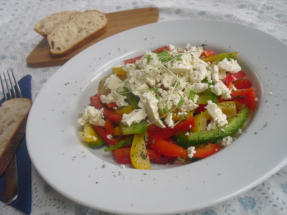 Paprika - Schafskäse - Salat von schleckermäulchen| Chefkoch