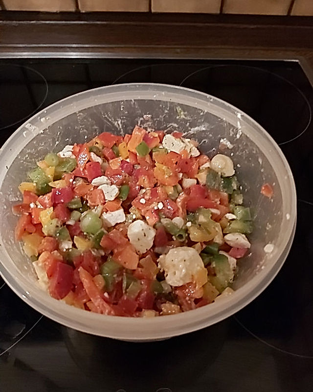 Paprika - Schafskäse - Salat