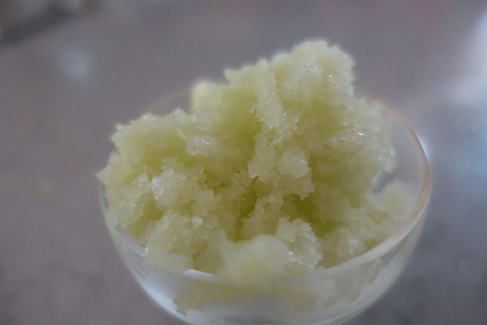 Holunderblüten-Gurken Granita