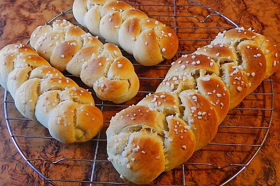 Süßer Hefeteig - von einer Bäckerin bekommen