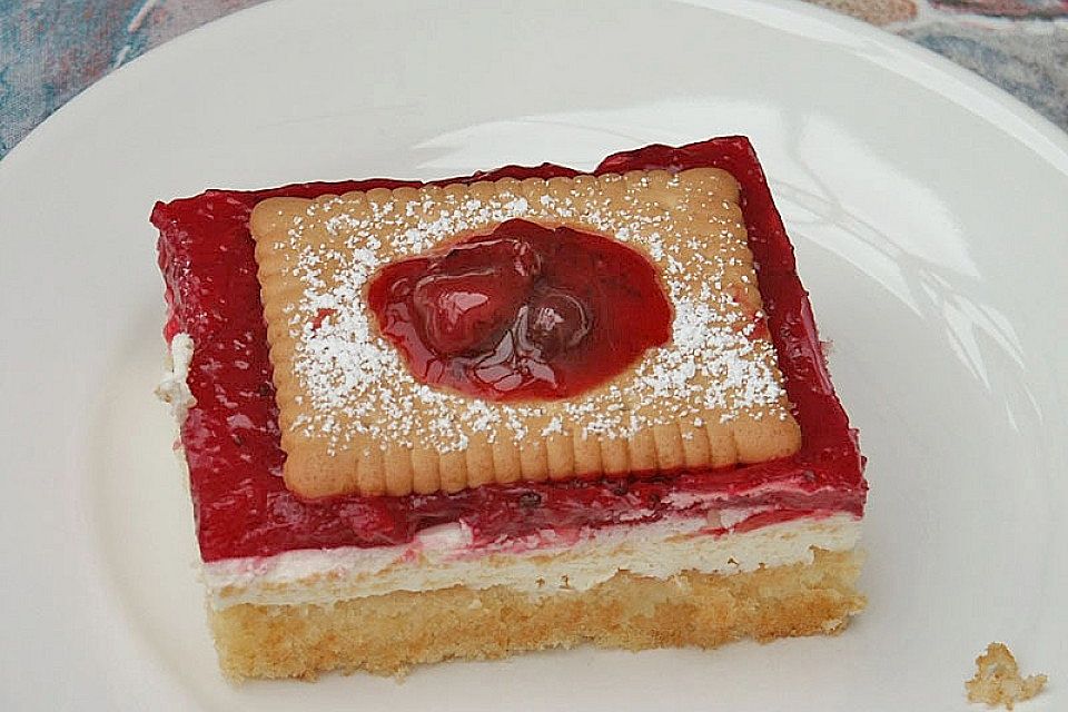 Rote Grütze Kuchen