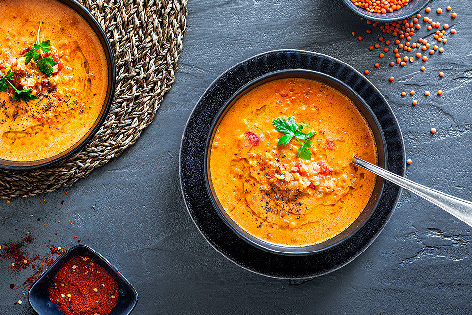 Rote Linsen-Kokos-Suppe