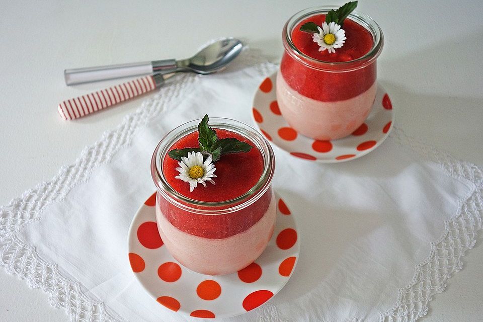 Erdbeermousse