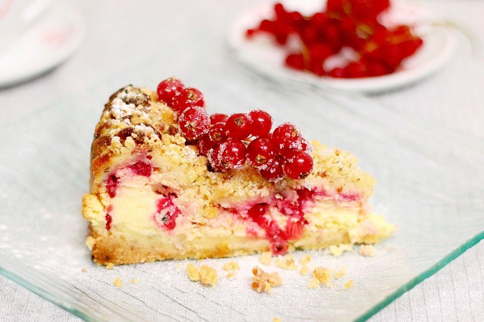 Johannisbeer  - Käsekuchen mit Streuseln