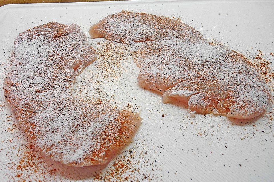 Naturschnitzel à la minute mit buntem Gemüse und Reis