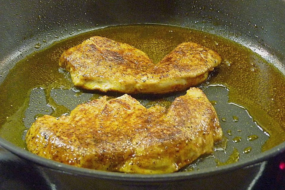 Naturschnitzel à la minute mit buntem Gemüse und Reis