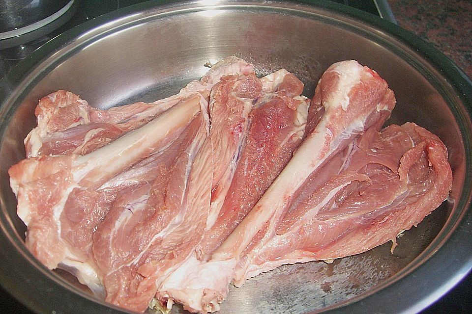 Putenoberkeule mit Speck und Zwiebeln