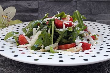 Rucola - Erdbeer - Salat
