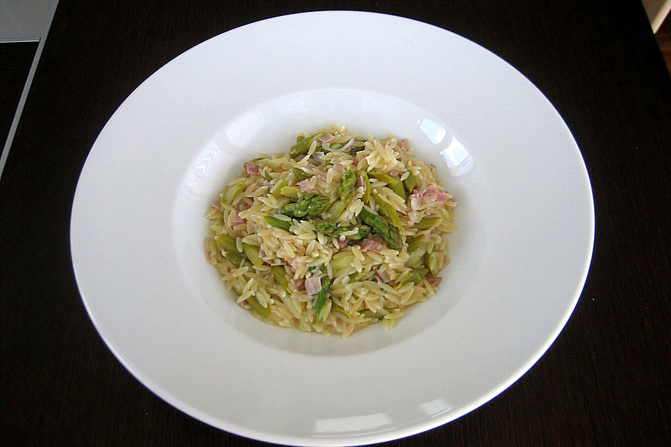 Pastasotto mit Spargel und Schinken