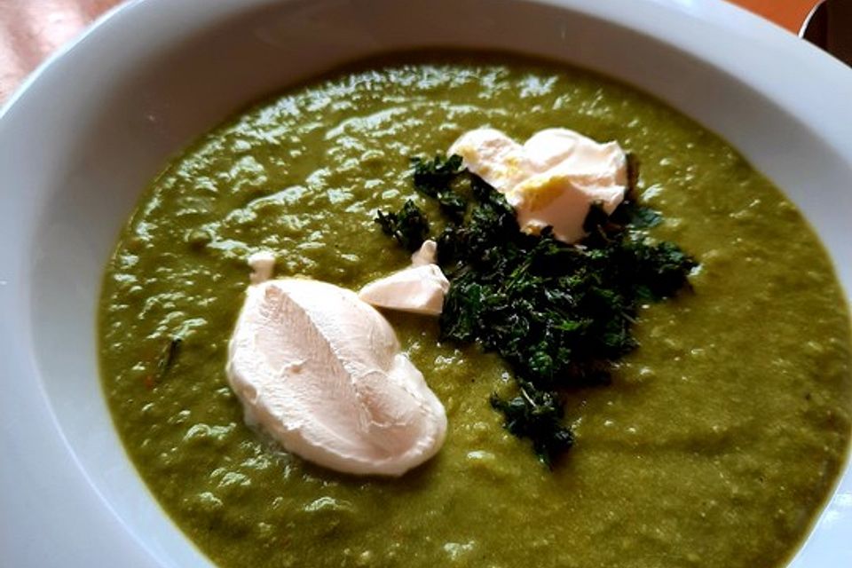 Erbsen-Minze-Suppe Erbsen-Minze-Suppe