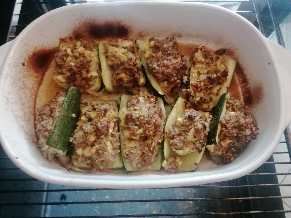 Gefüllte Zucchini mit Couscous von clara229| Chefkoch Gefüllte Zucchini mit Couscous von clara229| Chefkoch