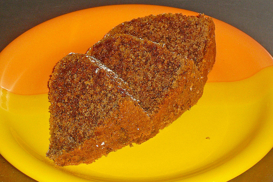 Saftiger Nusskuchen