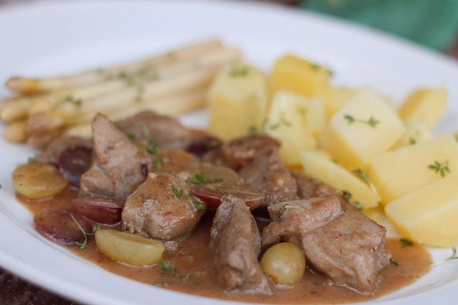 Geschnetzelte Kalbsleber an Trauben-Sauce von Bashiba| Chefkoch
