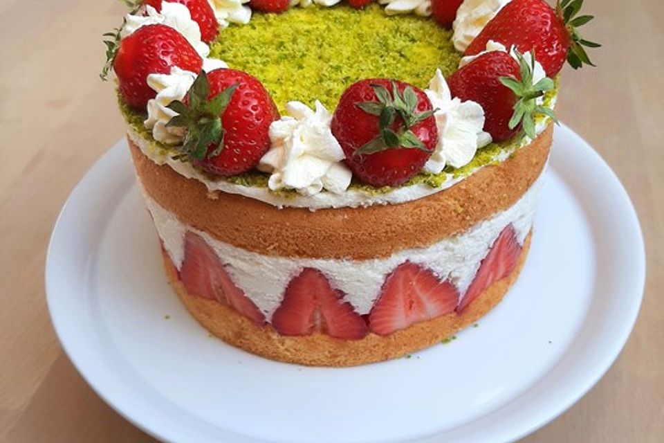Erdbeertorte mit Frischkäse-Joghurt-Creme