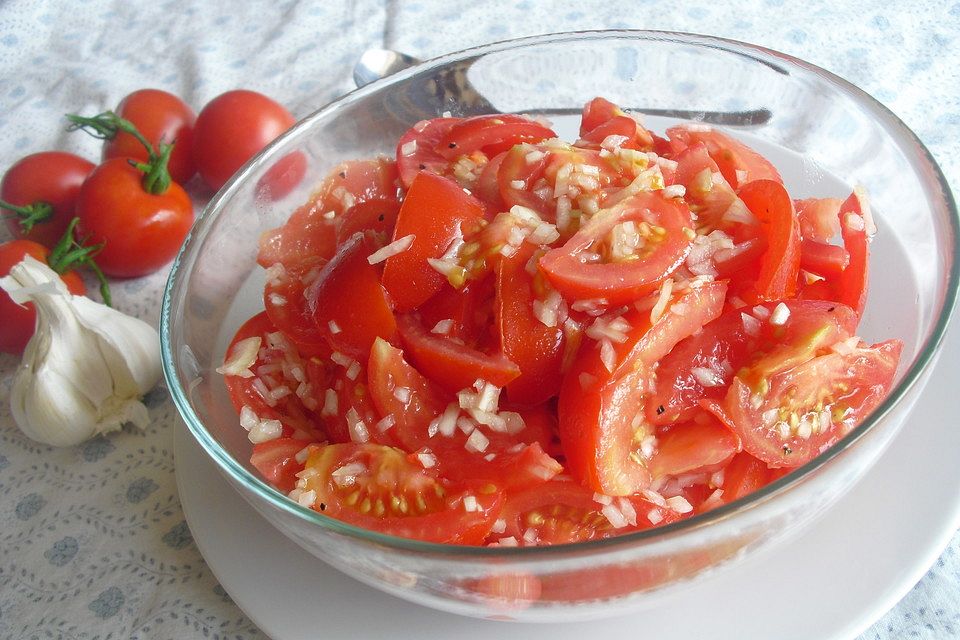 Tomatensalat mit Zitrone