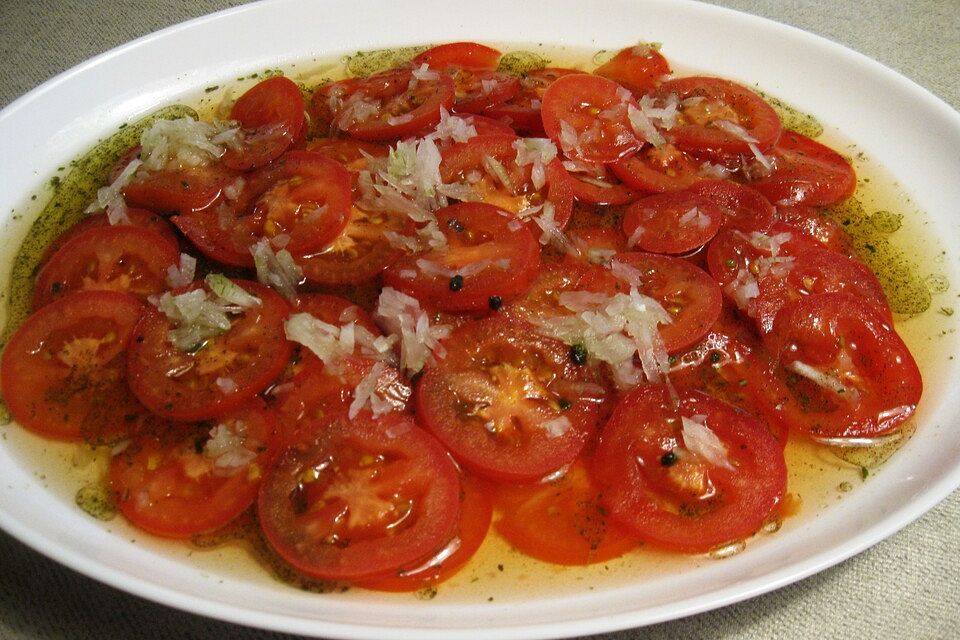 Tomatensalat mit Zitrone Tomatensalat mit Zitrone