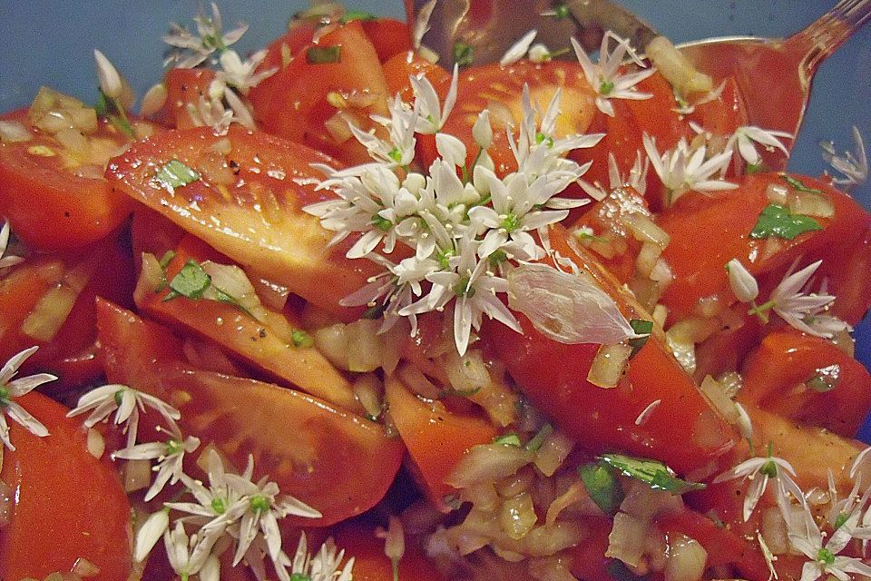 Tomatensalat mit Zitrone Tomatensalat mit Zitrone