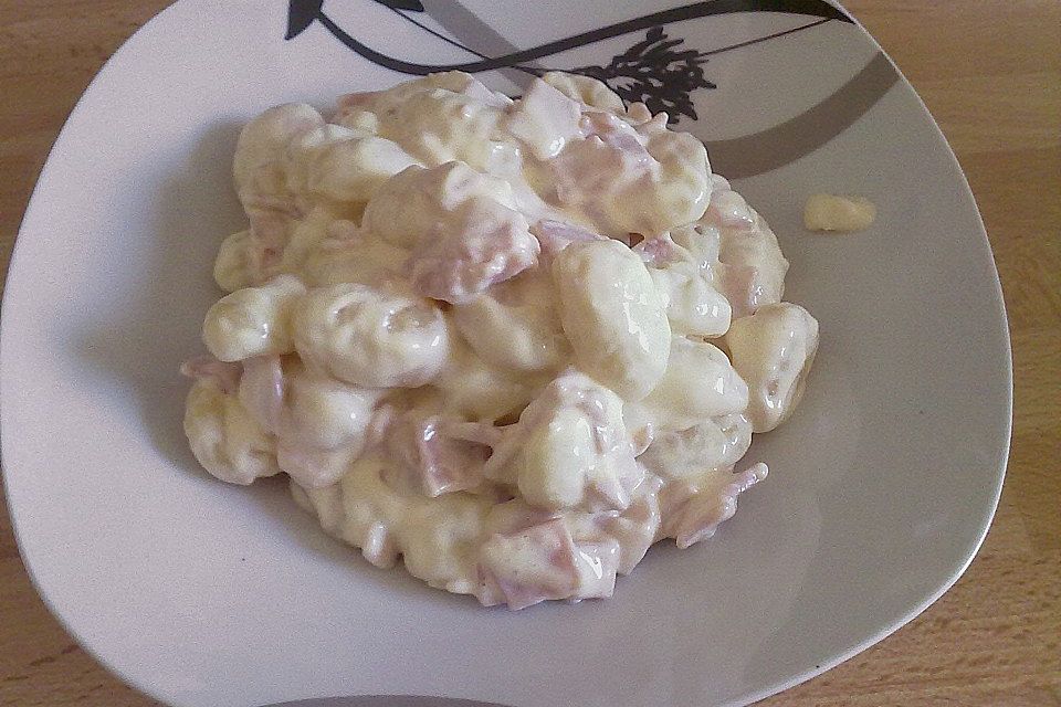 Gnocchi in Käse - Sahne - Soße