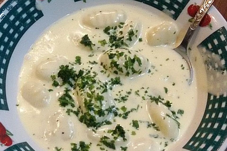 Gnocchi in Käse - Sahne - Soße