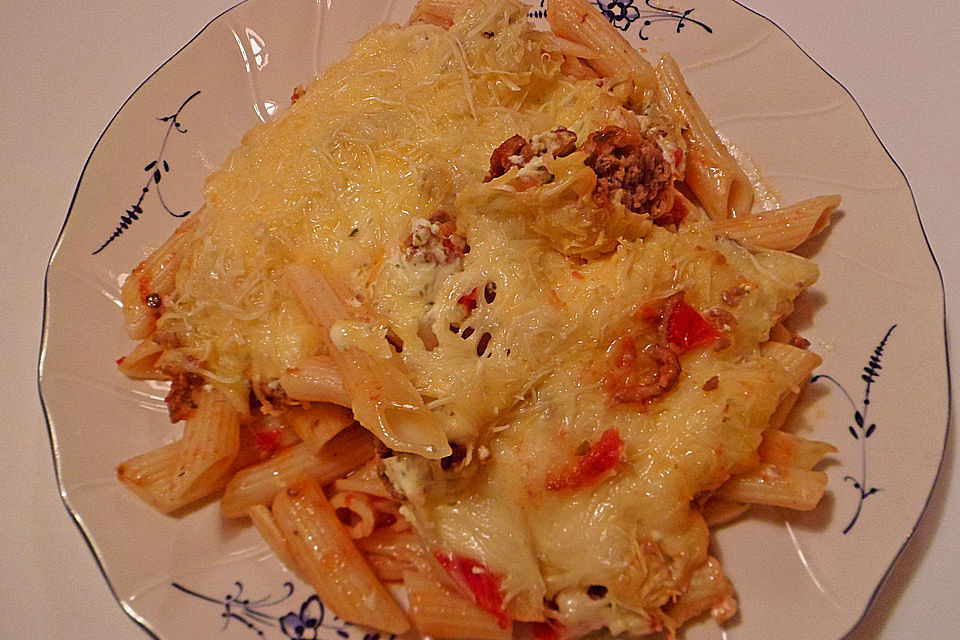 Makkaroni - Hackfleisch - Auflauf mit Tomaten