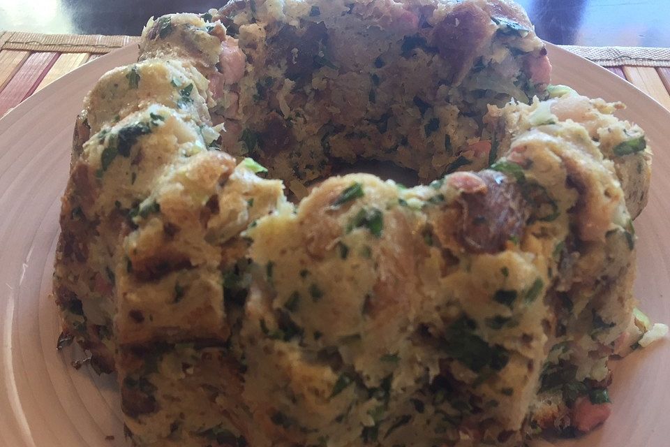 Semmelknödel aus der Form