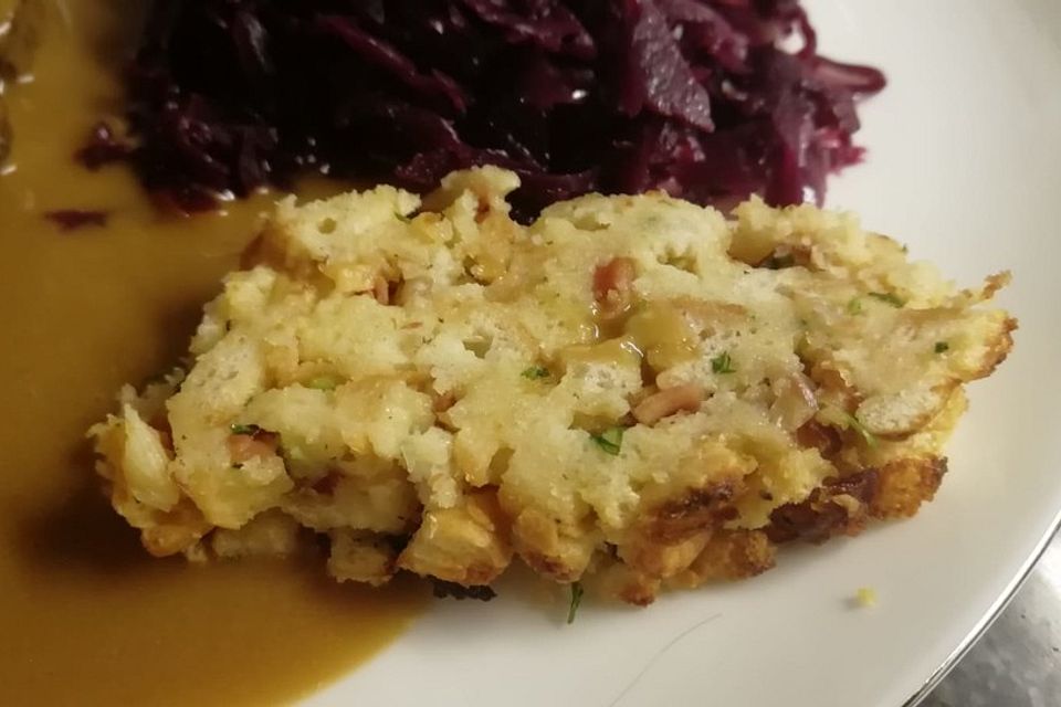 Semmelknödel aus der Form