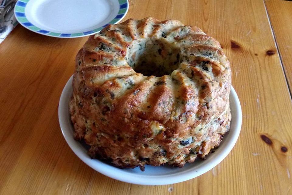 Semmelknödel aus der Form