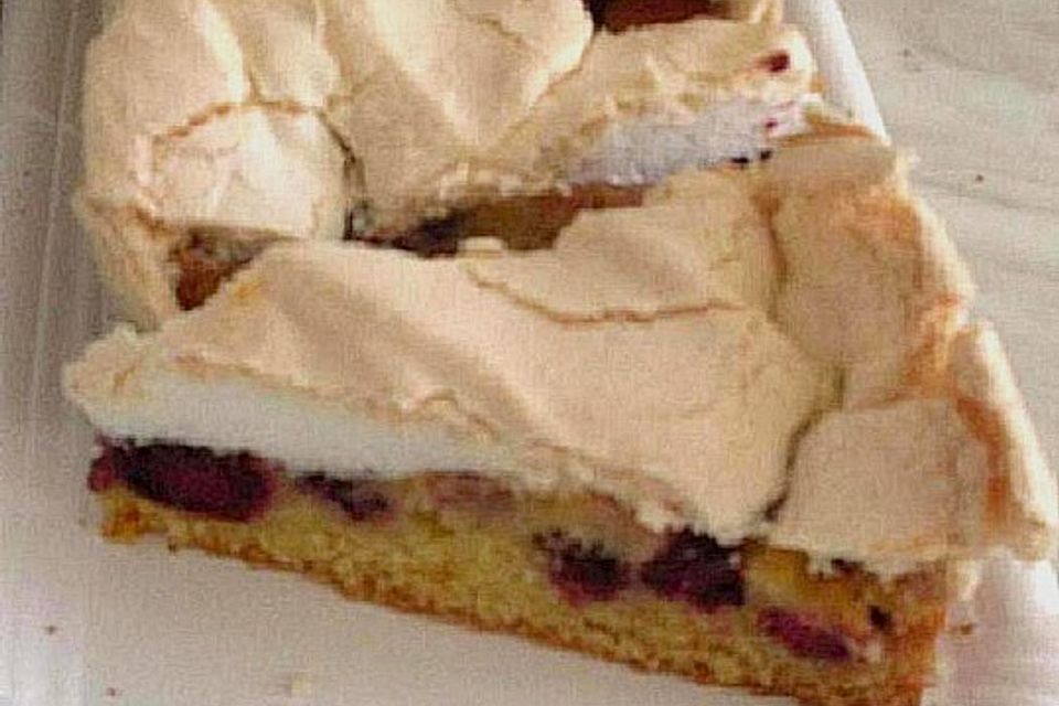 Brombeerkuchen mit Baiser