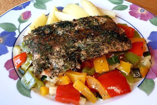 Lachs auf buntem Paprikagemüse von pohutukawa| Chefkoch