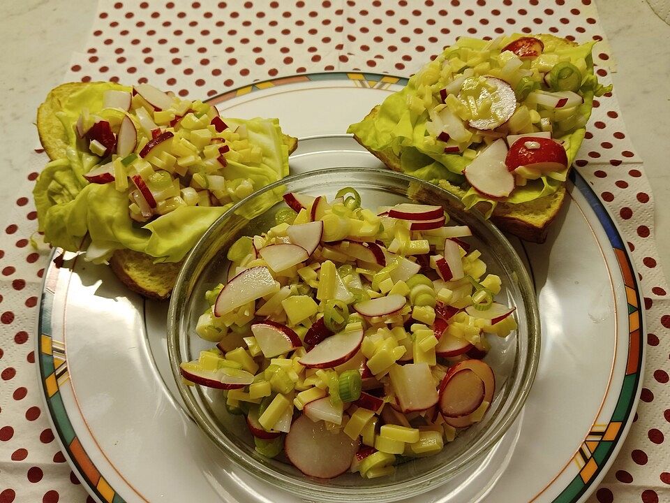 Radieschen - Käse - Salat auf Brötchen von jassey| Chefkoch