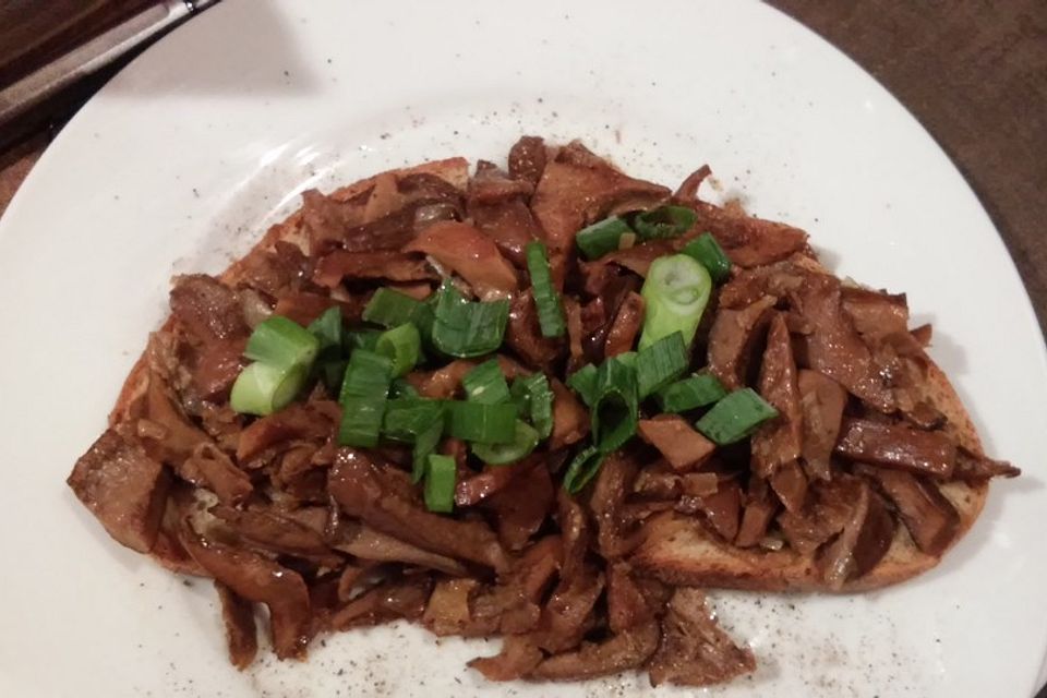 Gebratene Waldpilze - gebrotn`e Schwamme