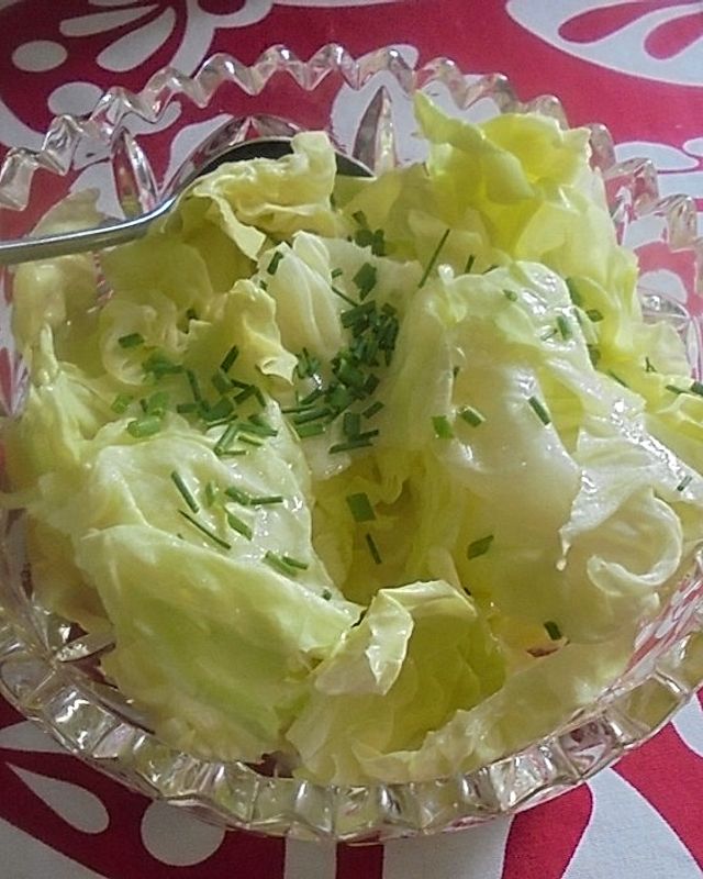 Kopfsalat mit Zitronendressing ohne Fett