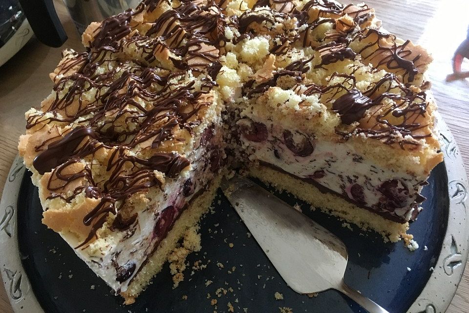 Kirsch - Stracciatella - Torte