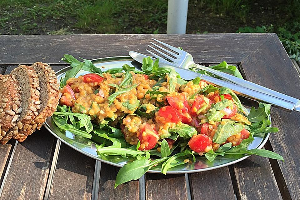 Salat aus roten Linsen